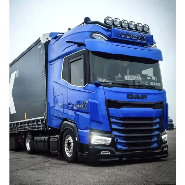DAF XG+ Sunvisor Solarguard